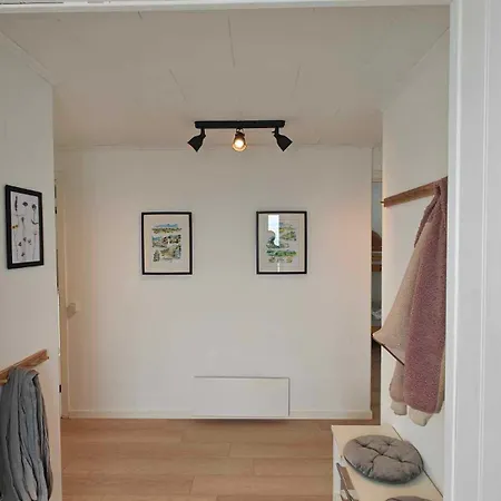 펜션 Ved Og Lystbadhavn - Aero Søby